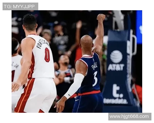 泰伦卢盛赞保罗与大洛在训练营表现出色称两人状态令人惊喜